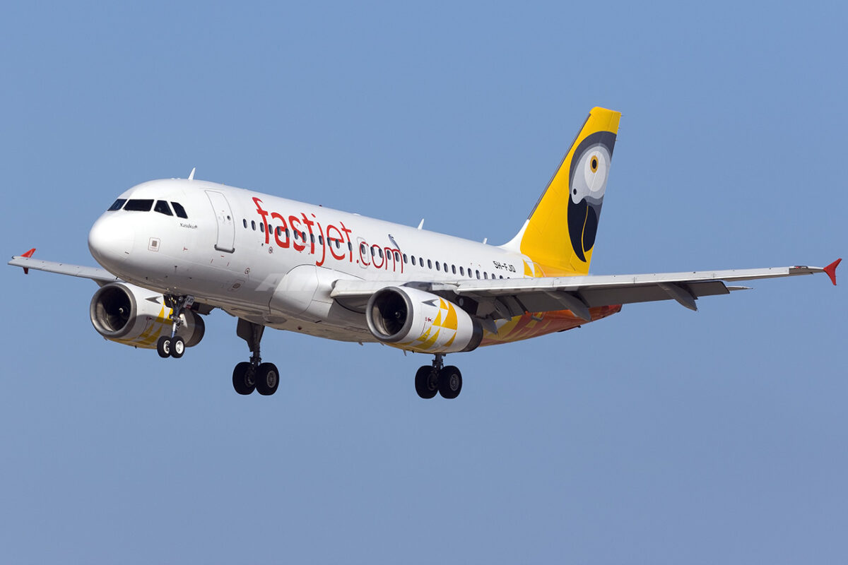Fastjet Airbus A319 131 5H FJD on finals at Malta Gordon Zammit