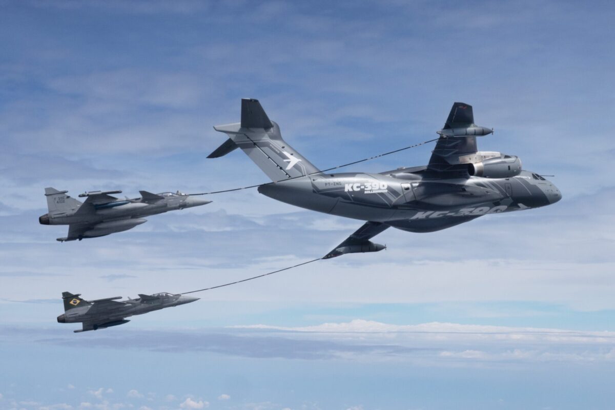 KC 390 and Gripen aerial refueling